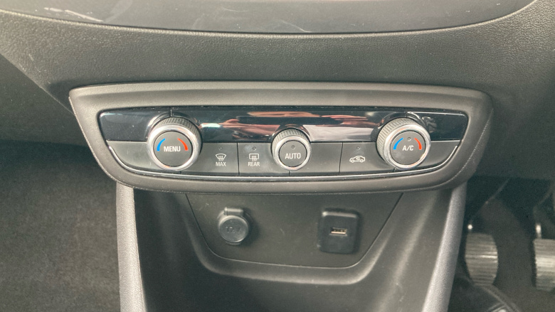 Vauxhall Crossland X 1.2 [83] Elite 5dr Petrol Hatchback